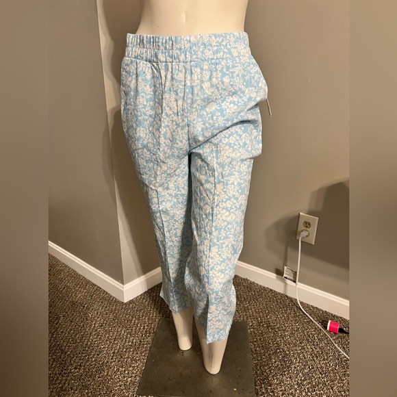 Land N Sea Linen Blend Blue Floral Pockets Elastic Waist Straight Crop NWT Pant - Picture 2 of 7